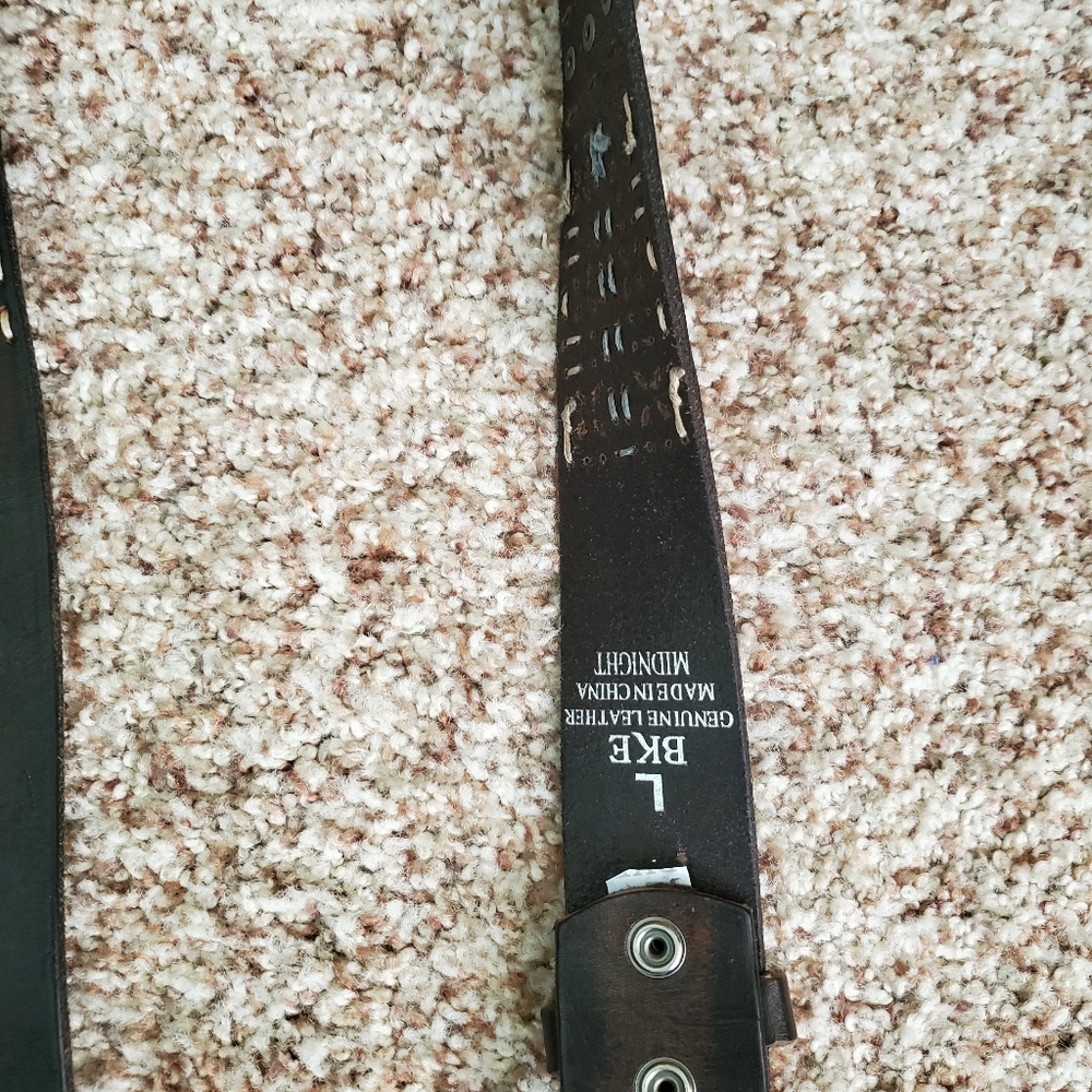 Like new Buckle belt size L